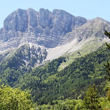With Shuttle Bus To The Lift * Gresse-en-Vercors