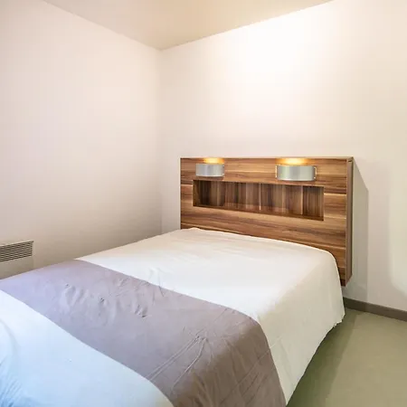 Apartment With Shuttle Bus To The Lift