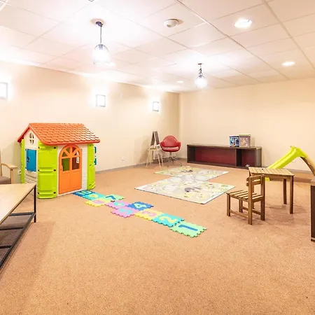 Apartment With Shuttle Bus To The Lift *